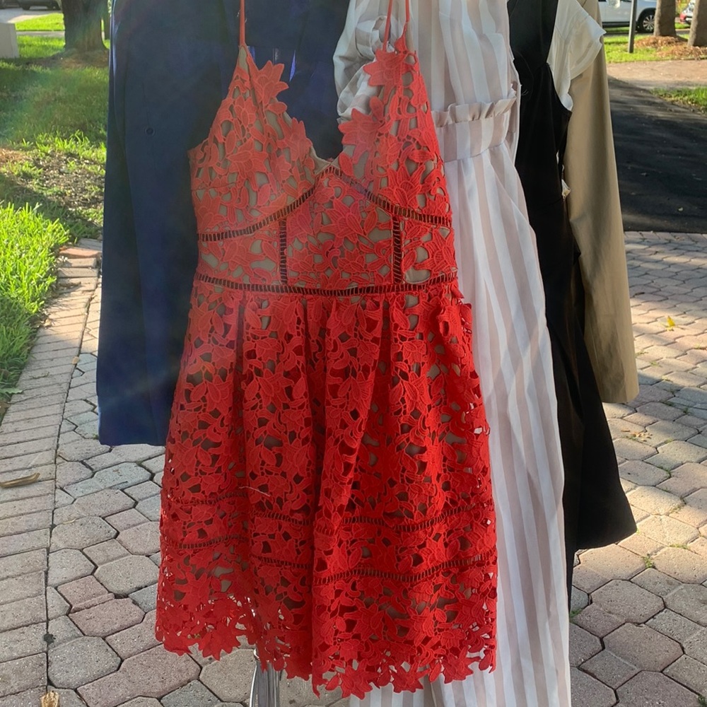 Beautiful red dress, size medium